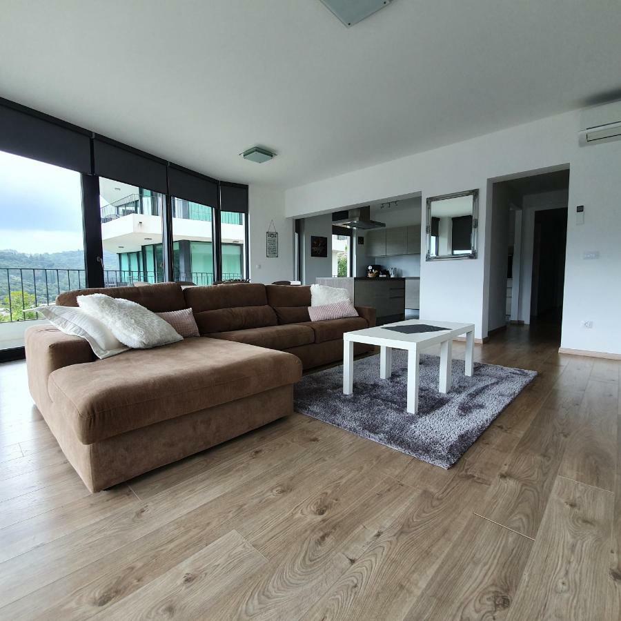 Blue Water Apartment Zrnovo Extérieur photo